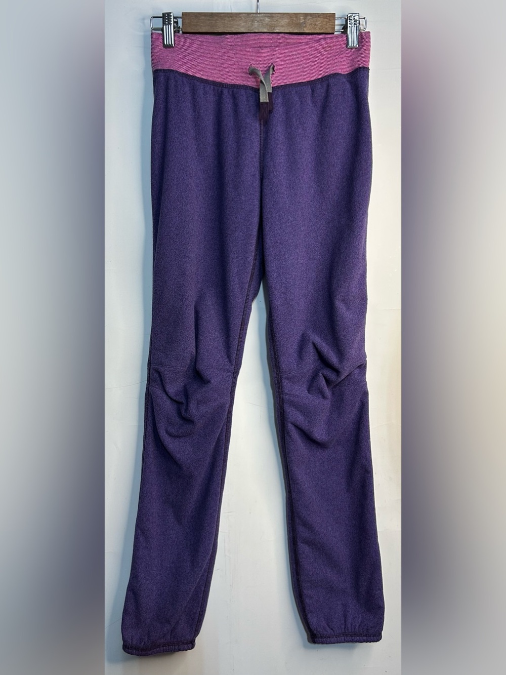 5‎ for $25🔥Ivivva by LuluLemon Purple Fleece Lined Jogger Pants Girls Size 12